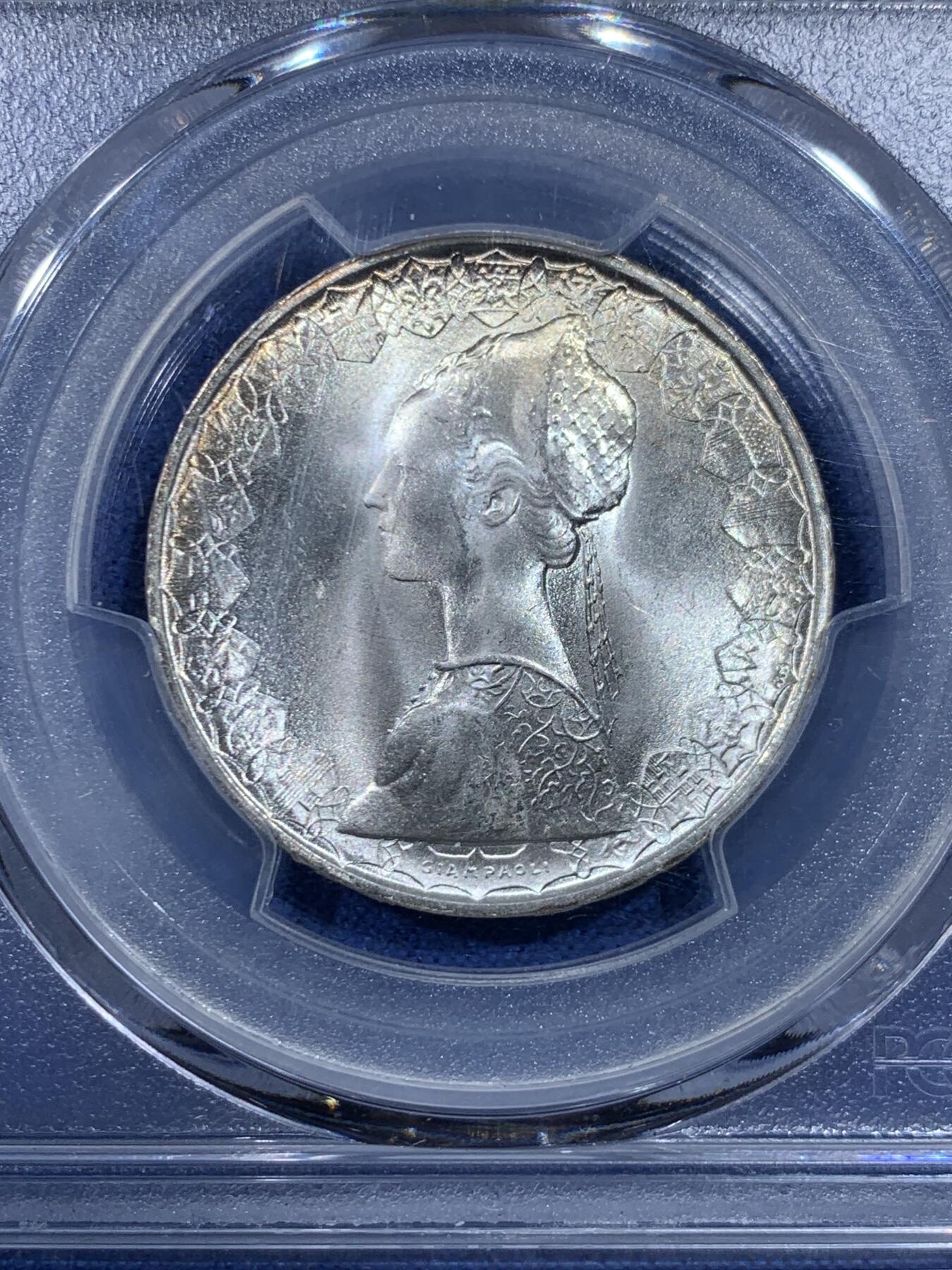 《竞宝斋》第482场 周日，周一 2场连拍 （全场包邮）20级店铺 欢迎送拍 PCGS MS64 意大利1966年少女帆船500里拉银币 卷拆银光