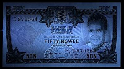 小福收藏拍卖第205期 裸钞场 本期有多张豹子号靓号  大量民国钞 百慕大样钞洋葱冠全套  阿富汗首年份查希尔国王和独立纪念碑 仅发行1000枚亚克力砖封蒙古20000图格里克帝国800周年纪念钞 卢旺达 东加勒比 斯里兰卡等多国精美纸币 赞比亚 1973年 50Ngwee 少见 unc