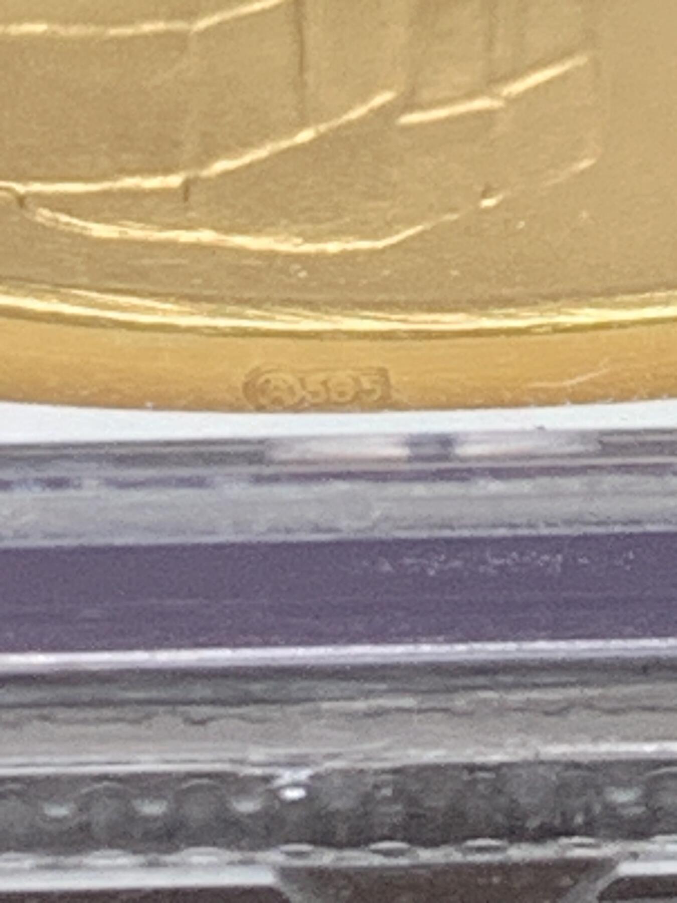 《竞宝斋》第481场 周日，周一 2场连拍 （全场包邮）20级店铺 欢迎送拍 NGC MS68 奥地利 日历金章 麦稀奇首见品种 罕见大金章 章面商业之神墨丘利与齿轮电车等工业元素完美融合 设计大气 雕刻极深 历经半个多世纪 依然保持着如新铸般的极美光泽与极致细节 不可多得的顶级藏品 30.61克 大规格 能查到的同款最近成交记录 4080美元成交 边铭图片太难拍了 具体见最后一张图 自行判定后出价