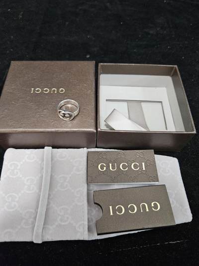 0元起拍勋章 第348期 咸鱼国勋章拍卖专场 4月22日（周三）下午6：00开始 正品 GUCCI戒指带盒带证书 925银制 内圈直径15.6