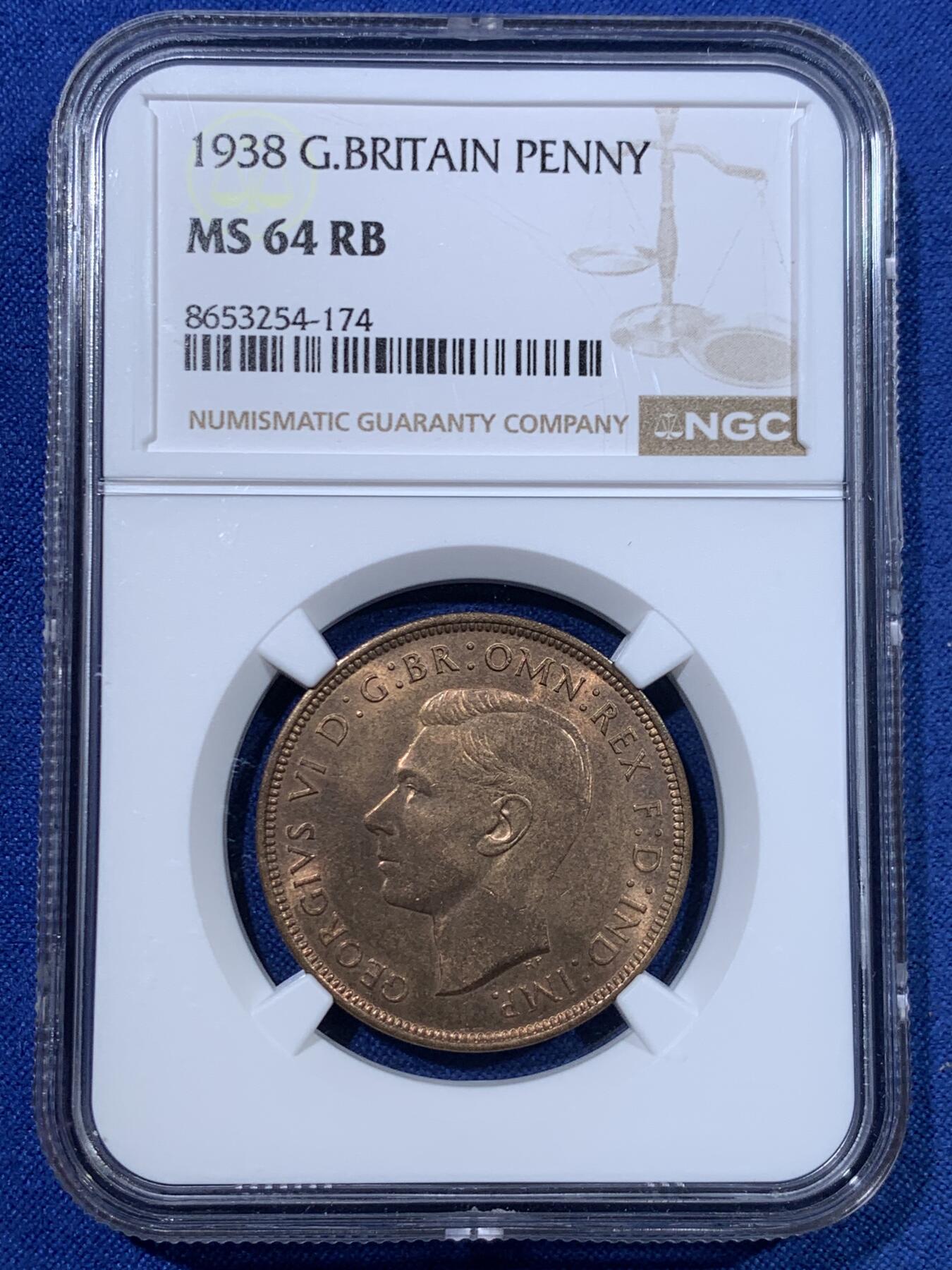 《竞宝斋》第482场 周日，周一 2场连拍 （全场包邮）20级店铺 欢迎送拍 NGC MS64RB 英国1938年乔六1便士铜币 状态观感都非常好的一枚