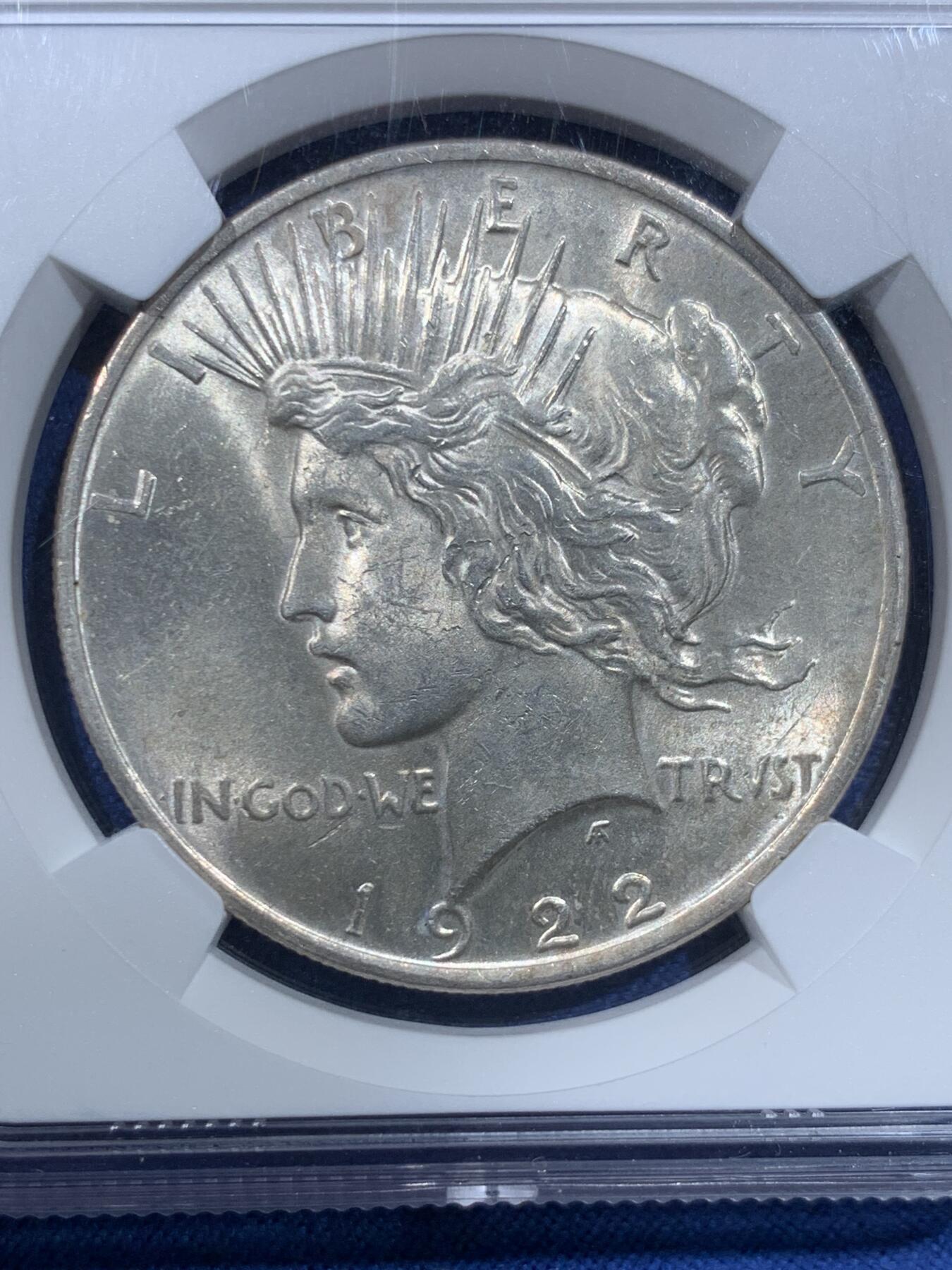 《竞宝斋》第482场 周日，周一 2场连拍 （全场包邮）20级店铺 欢迎送拍 NGC MS63 美国1922年和平银币 好品转光