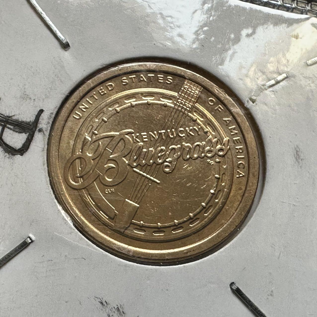 🌹外币初藏🌹🐯2026年第44场   每周二四六晚8️⃣点  世界硬币 美国 2022年 创新者系列肯塔基州主题 纪念蓝草音乐的文化传承与创新成就 1元纪念币 D版