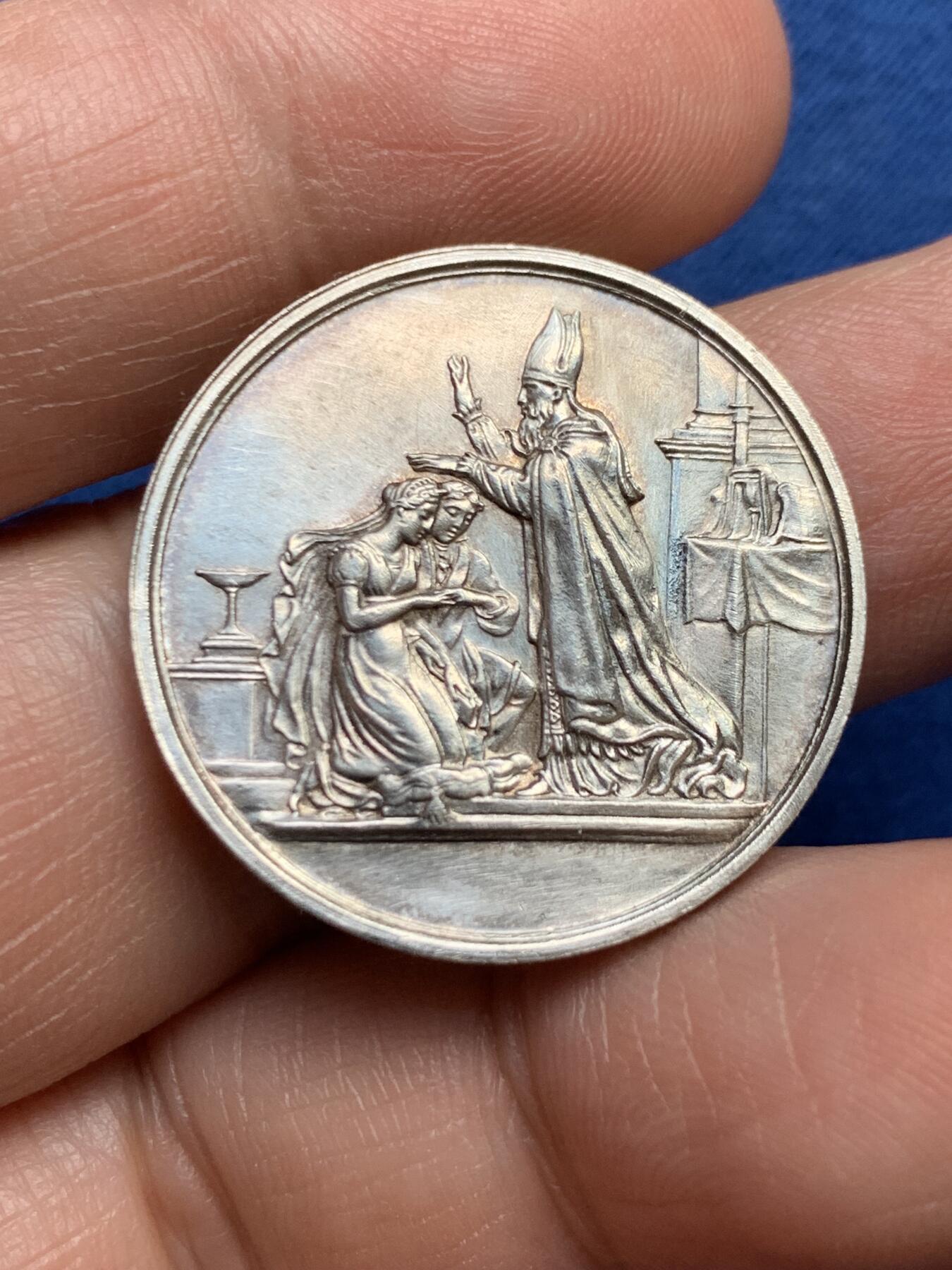 《竞宝斋》第482场 周日，周一 2场连拍 （全场包邮）20级店铺 欢迎送拍 法国结婚纪念银章 背面无刻字 27.2mm 9.95克 蜜蜂银标