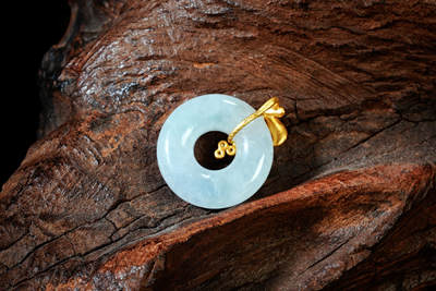 上海都达杂项专场102【全场包邮】  天然冰种翡翠（A货）G18K金镶平安扣挂件98-2