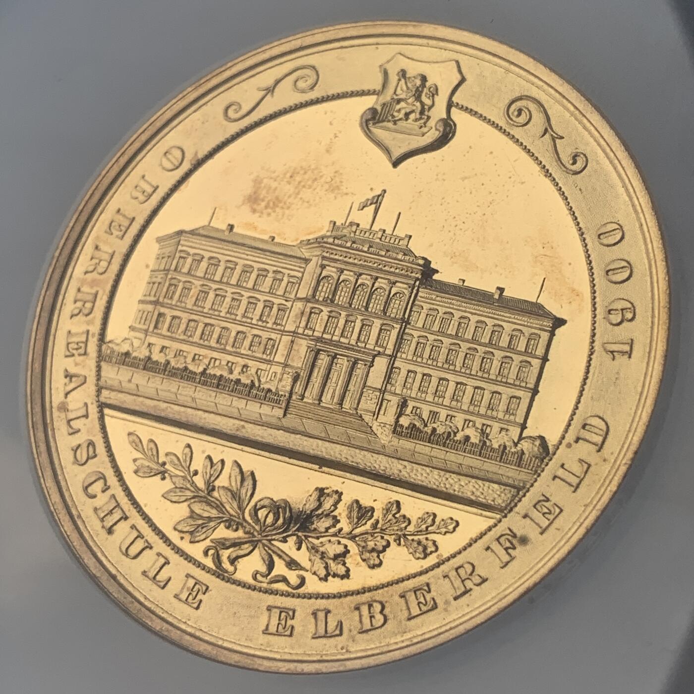 掌中浮雕-藏着的欧洲第059场 NGC MS63 : 1900年德国埃尔德菲尔德高等实科学校建校75周年纪念镀金铜章, 50mm