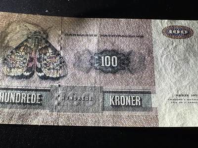 《外钞收藏家》第六百二十九期（精品场）（长期征集拍品、欢迎藏友们联系合作） 丹麦动物版100克朗 蛾子 AU品相 72年A0首发