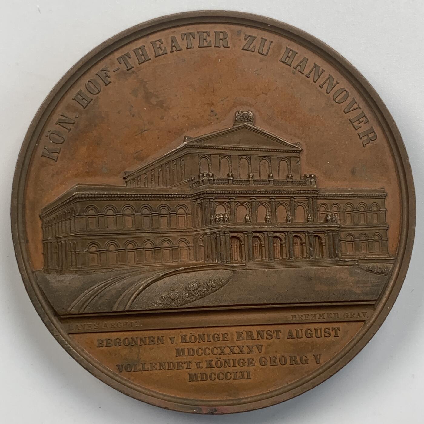 掌中浮雕-藏着的欧洲第059场 1852年德国汉诺威国家歌剧院建成纪念铜章，59.2mm，133.50克；  雕刻家：F.Brehmer（1815-1889年）