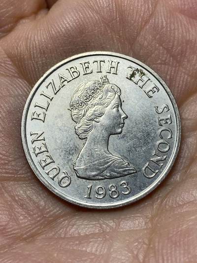 2026年第四十七场(总第二百一十六场）外国好品散币场(免佣金) 英属泽西岛🇯🇪1983年5便士(伊丽莎白二世中年花冠第三套第一版，大尺寸版首发年)