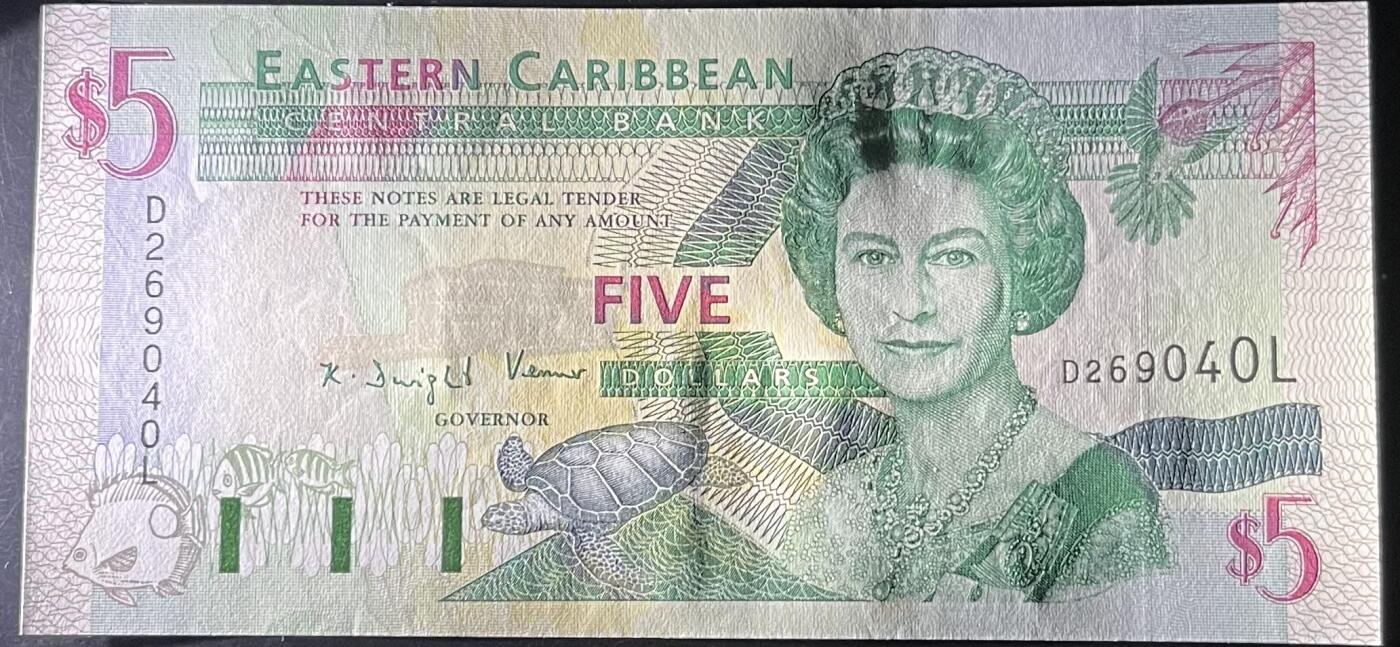 小福收藏拍卖第205期 裸钞场 本期有多张豹子号靓号  大量民国钞 百慕大样钞洋葱冠全套  阿富汗首年份查希尔国王和独立纪念碑 仅发行1000枚亚克力砖封蒙古20000图格里克帝国800周年纪念钞 卢旺达 东加勒比 斯里兰卡等多国精美纸币