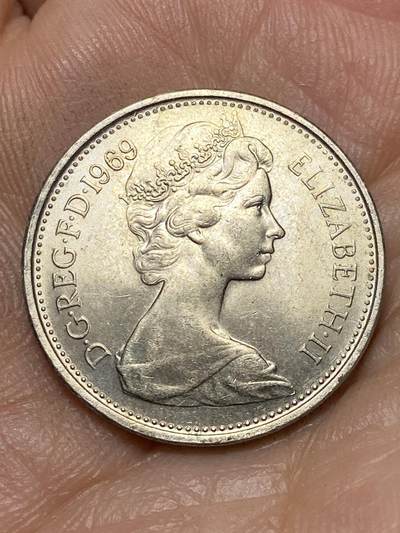 2026年第四十七场(总第二百一十六场）外国好品散币场(免佣金) 英国🇬🇧1969年5新便士(伊丽莎白二世中年花冠，十进制第一版)