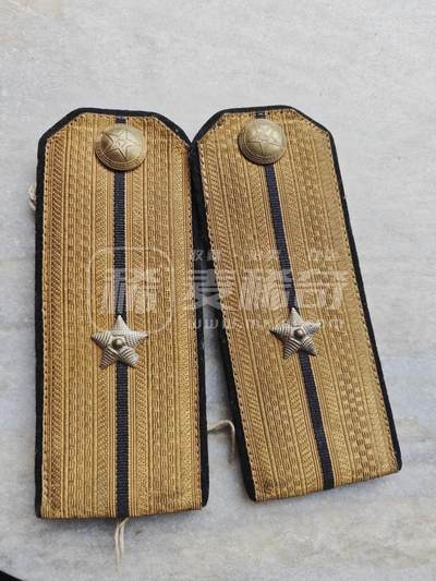 老徽章奖章勋章纪念章杂项专拍 五十年代金属丝海少肩章一对（鸽子重拍）