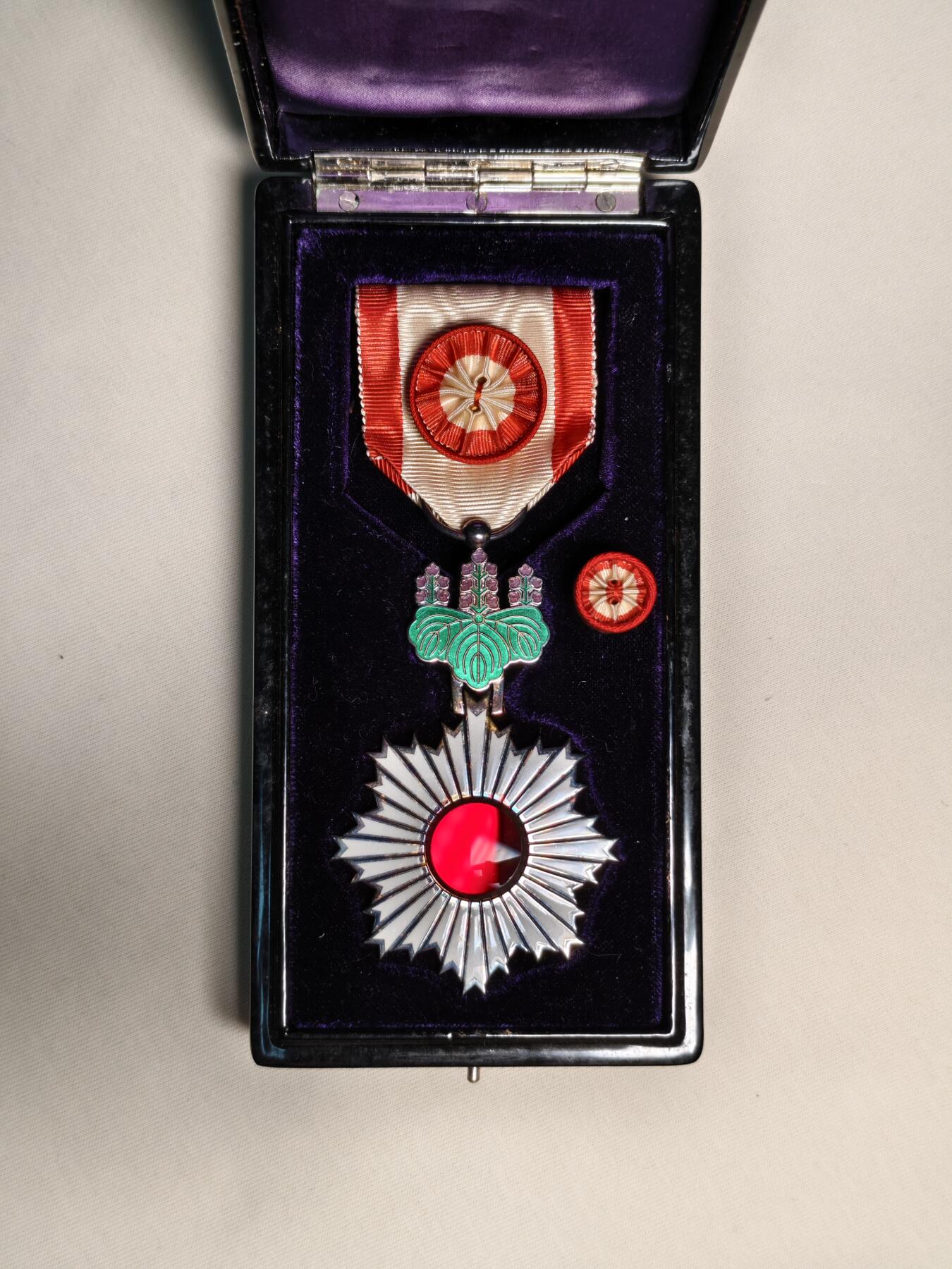 东亚欧洲主题杂货徽章勋章拍卖⑩ （五一大拍350+）