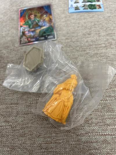 喜灰玩卡拍卖第八期，接拍品0佣金，欢迎送拍，释放现金流，让自己有资金可以购买更多喜欢的卡牌，让别的卡友能淘到更多心仪的卡牌 卡游三国  仅开盒看了下人物