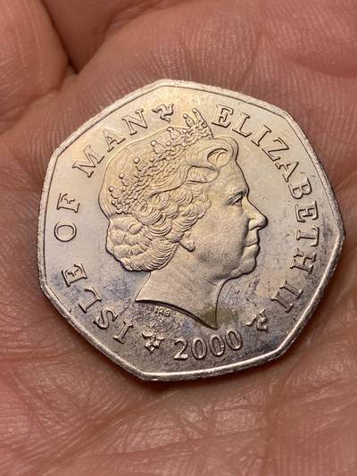 2026年第四十七场(总第二百一十六场）外国好品散币场(免佣金) 少见–马恩岛2000年50便士(马恩岛基督教文化纪念币)