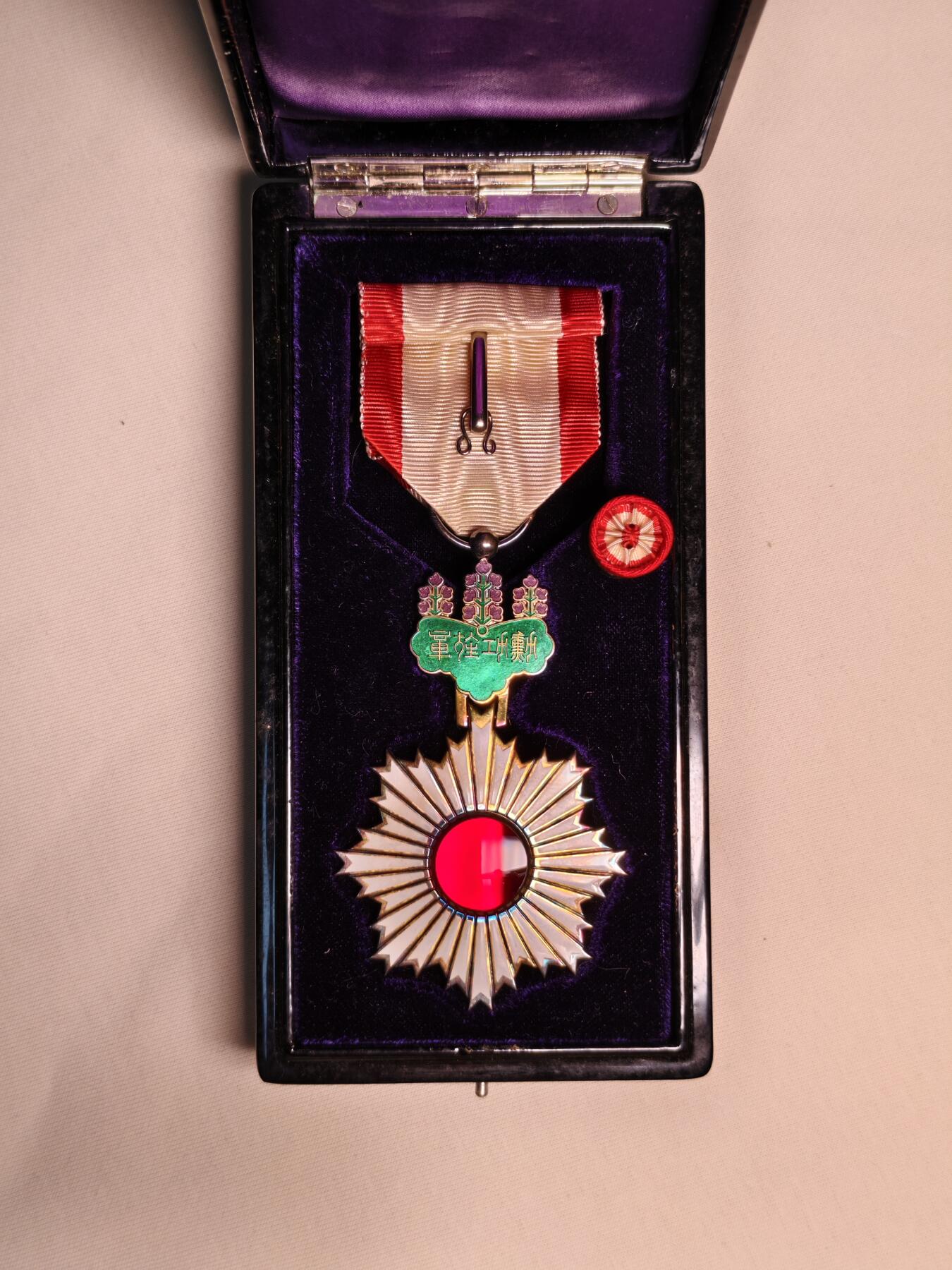 东亚欧洲主题杂货徽章勋章拍卖⑩ （五一大拍350+）