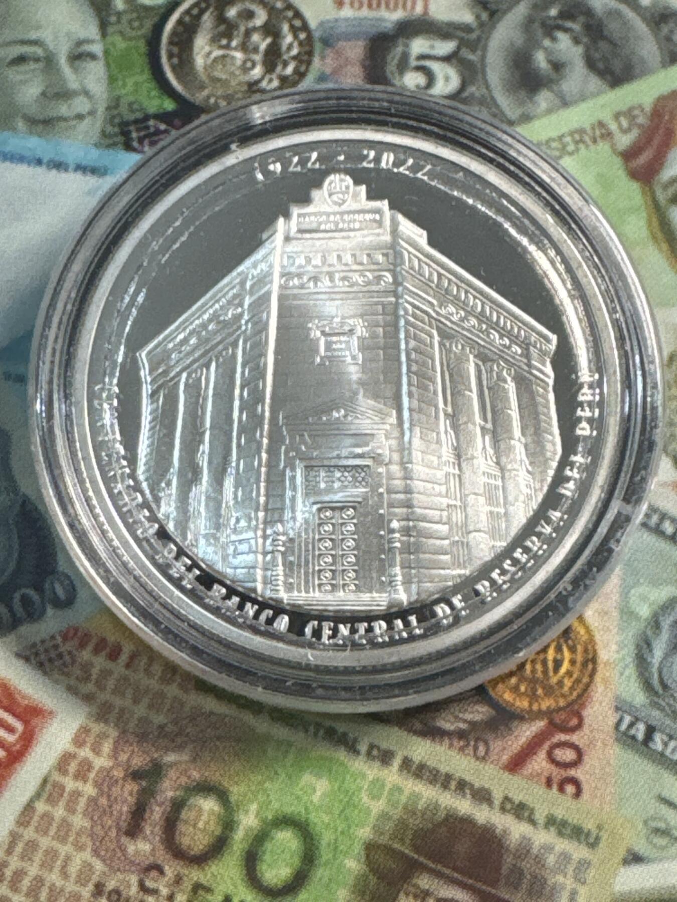 ❤️【币观天下】❤️ 第349期钱币拍卖场- 2026.4.24周五晚上6点半场 长期征集拍品  秘鲁2022年秘鲁中央银行成立100周年纪念银币，33克大银币，含银量0.925含纯银31.1克