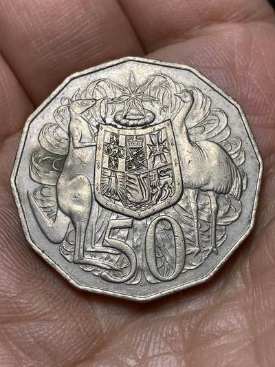 2026年第四十七场(总第二百一十六场）外国好品散币场(免佣金) 澳大利亚🇦🇺1983年50分(伊丽莎白二世中年花冠)