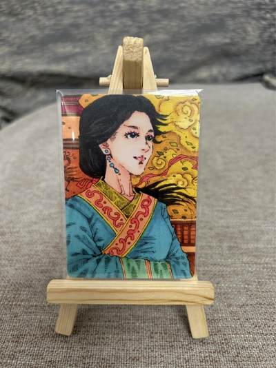 喜灰玩卡拍卖第八期，接拍品0佣金，欢迎送拍，释放现金流，让自己有资金可以购买更多喜欢的卡牌，让别的卡友能淘到更多心仪的卡牌 【限编】 小花瓣 老肥羊、小安老师绘 蔡文姬 限编 004/100编 普卡