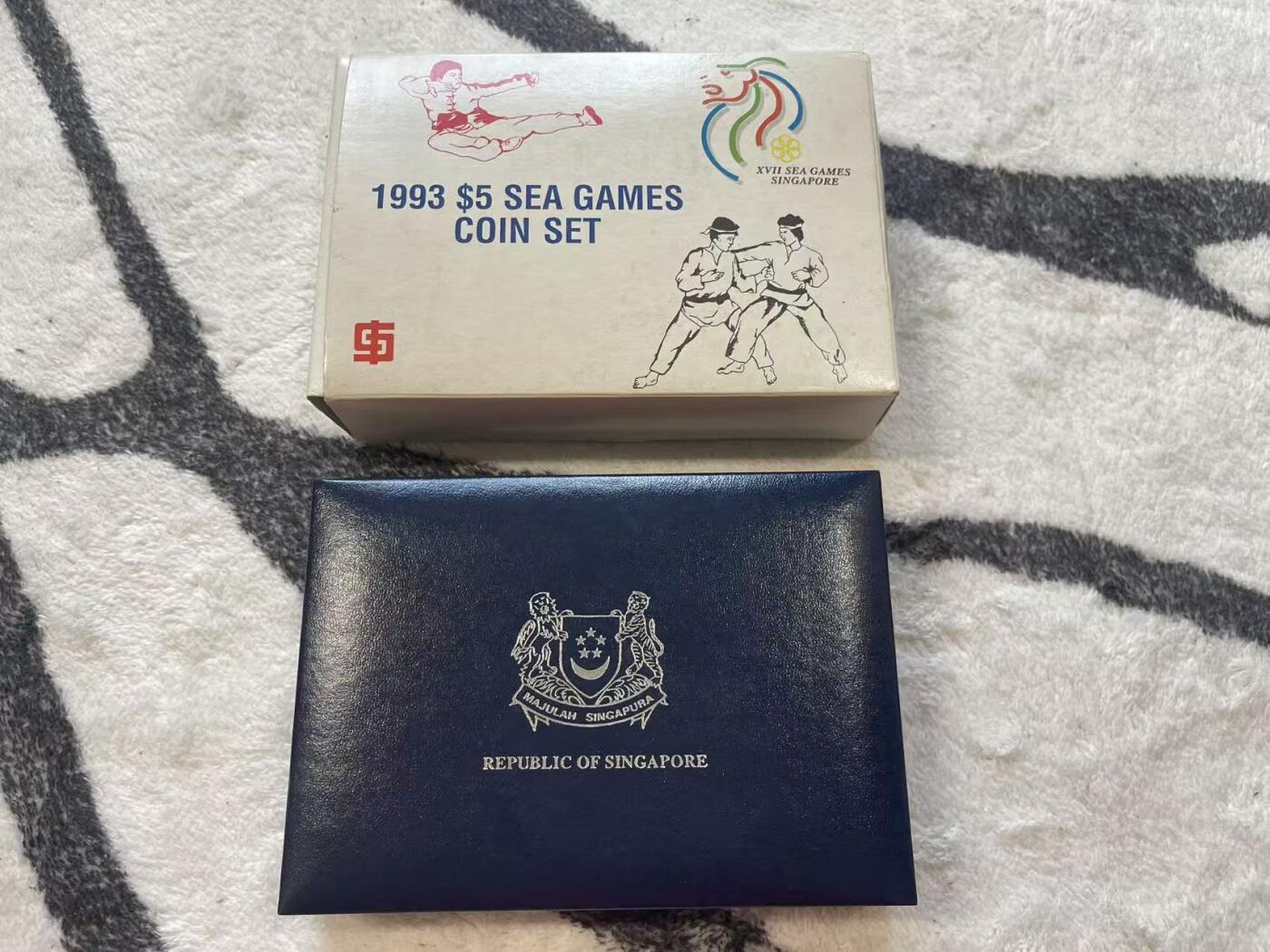 ❤️【币观天下】❤️ 第349期钱币拍卖场- 2026.4.24周五晚上6点半场 长期征集拍品  新加坡1993年东南亚运动会纪念银币套装 盒证全齐 非常稀少 发行量2000套 