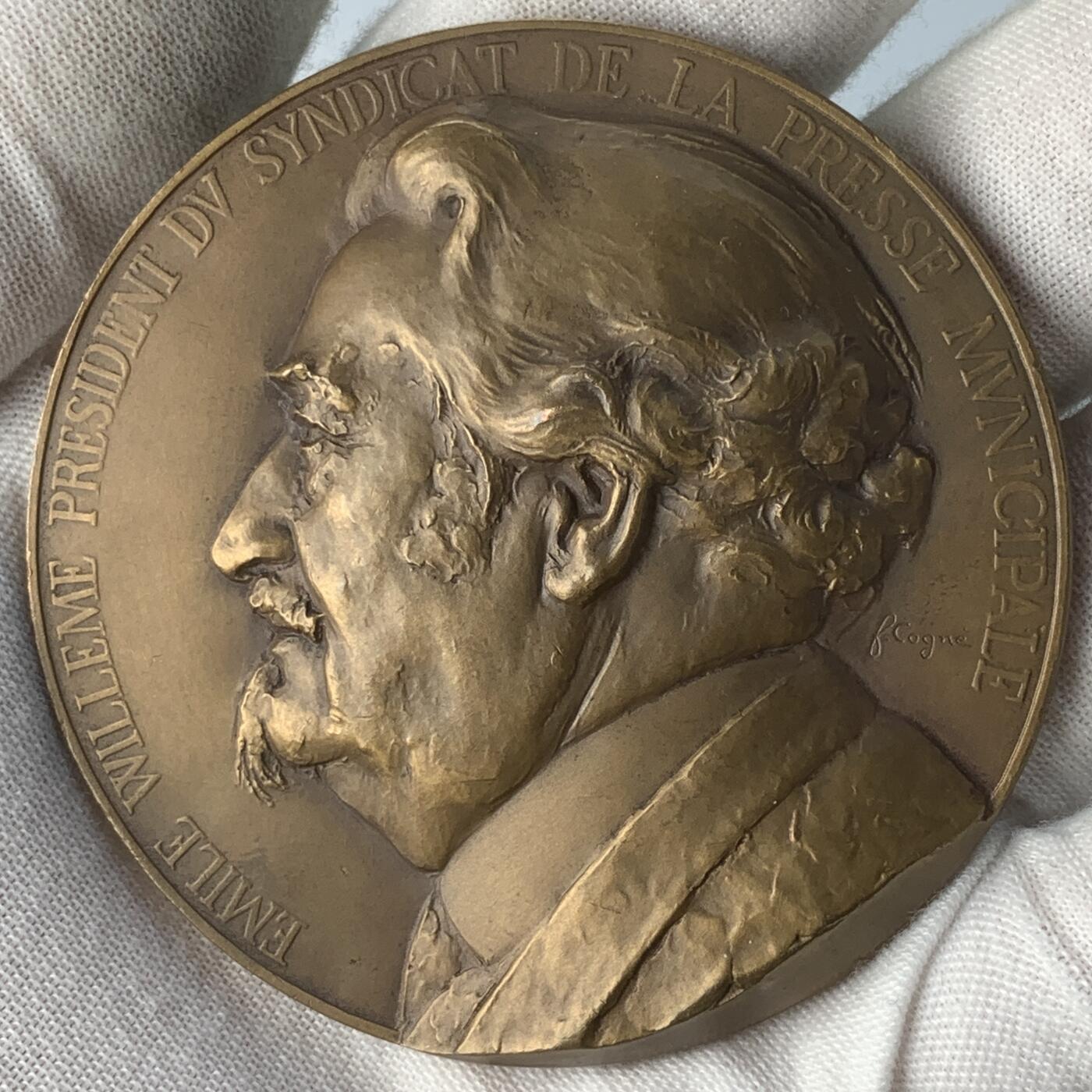 掌中浮雕-藏着的欧洲第059场 法国巴黎市政府新闻工会50周年高浮雕铜章，63mm，123g