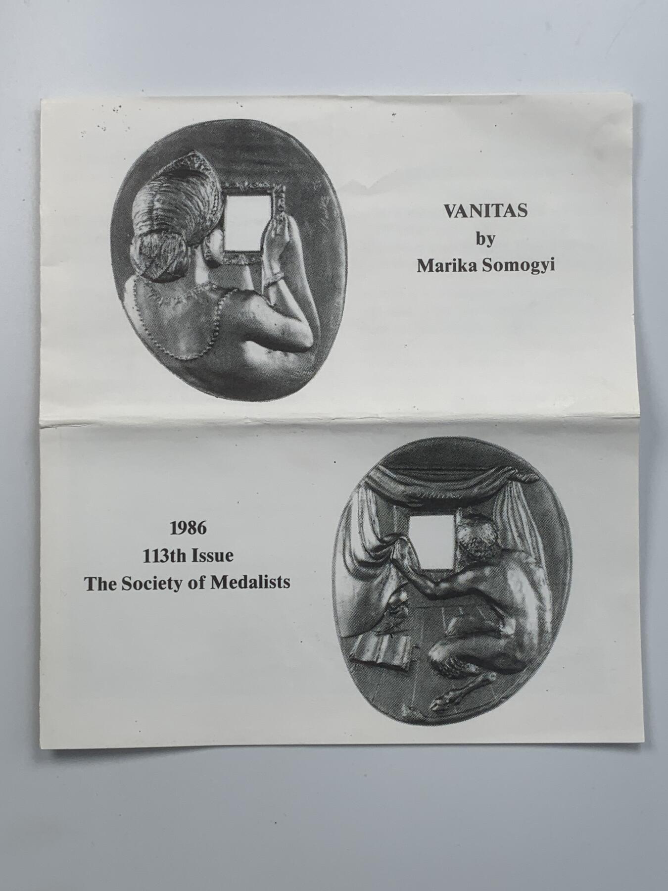 掌中浮雕-藏着的欧洲第059场 1986年美国章币协会#113号章【照镜子的女子】，71 X 58mm，206.5g，原盒带说明，设计雕刻家：Marika Somogyi  ，正面：Woman looking in mirror （照镜子的女子）， 反面：Devil watching through mirror （镜后偷窥的魔鬼），铜章发行量：750枚