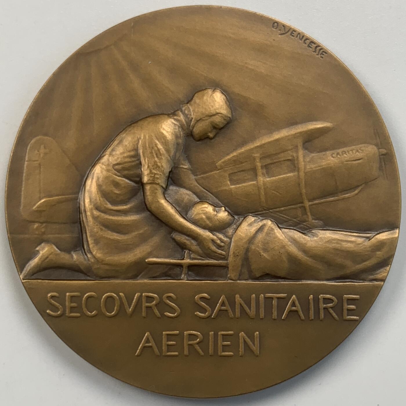 掌中浮雕-藏着的欧洲第059场 法国红十字航空纪念铜章，59mm，88g