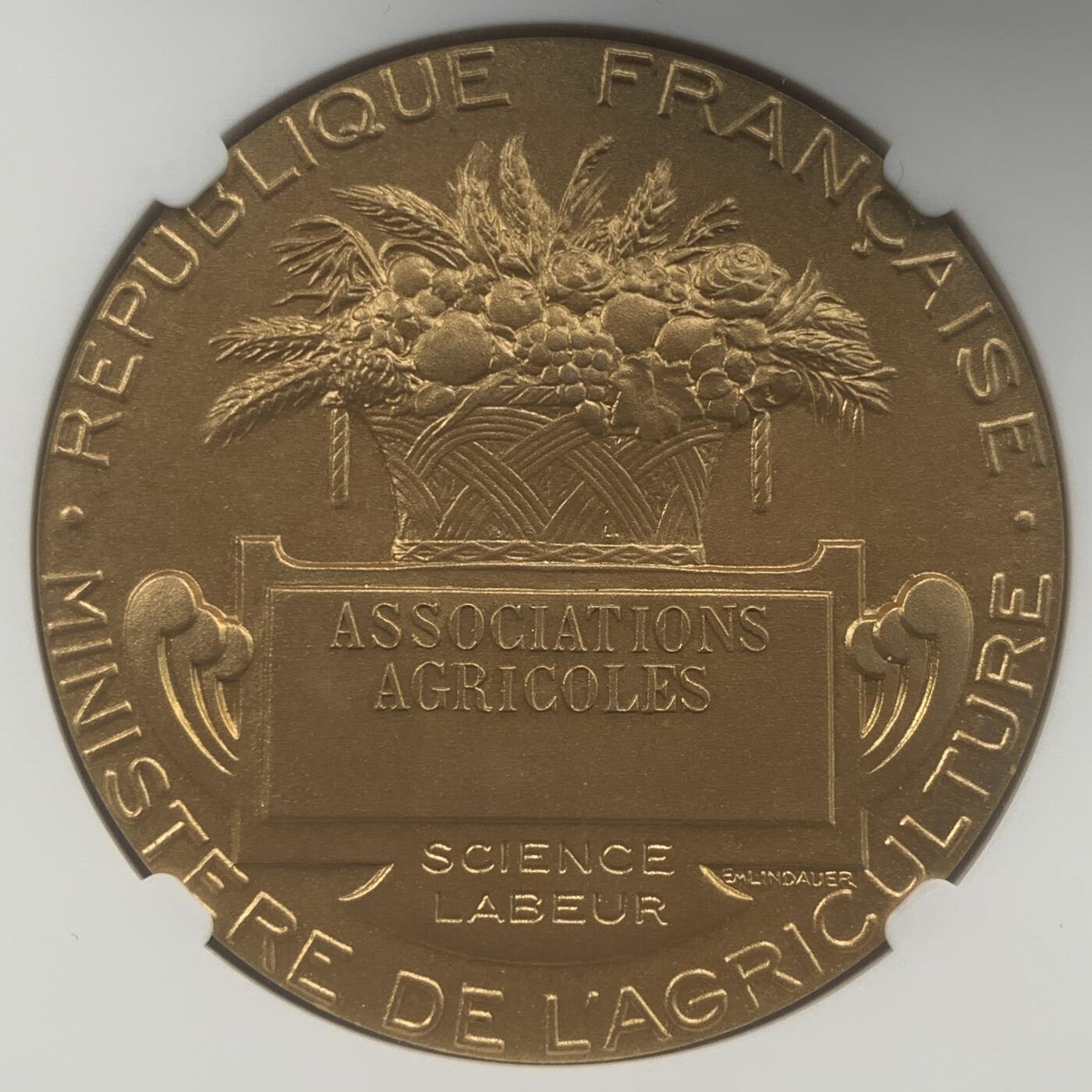 掌中浮雕-藏着的欧洲第059场 NGC MS66 ： 法国农业协会镀金银章，41mm，丰饶角边铭