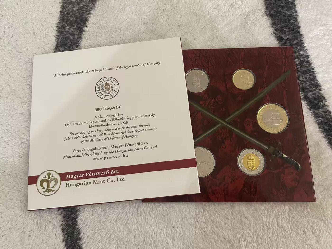 ❤️【币观天下】❤️ 第349期钱币拍卖场- 2026.4.24周五晚上6点半场 长期征集拍品  匈牙利2014年官方套币 全新原包装 发行量仅3000套 非常少见 