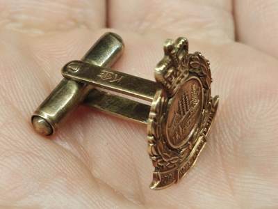 老徽章奖章勋章纪念章杂项专拍 97回归前香港皇家高级定制徽章-K金4.4克