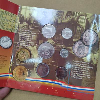 PCAI钱币  22-814钱币邮票纪念章小专场 外国套币