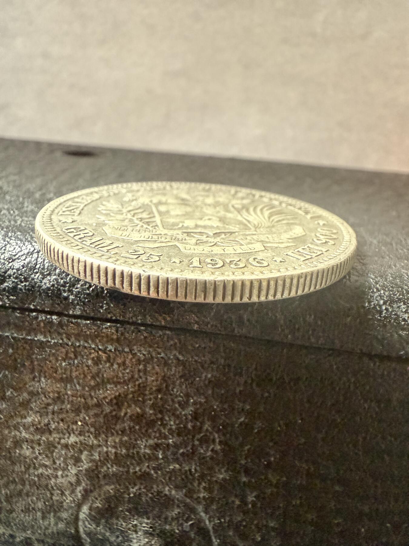 【周六 19:30】乾藏阁外国银币专场・裸币 / 评级币 + 银章铜章 保真包老 1936年委内瑞拉5玻利瓦尔银币 大玻利瓦尔