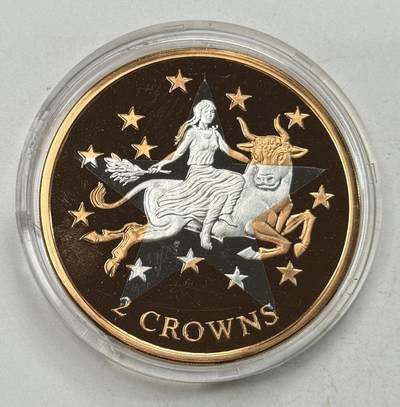 S&S Numismatic世界钱币-拍卖 第126期  直布罗陀2003年 欧元发行一周年纪念 2克朗铜+999银双色精制纪念币 盒证齐全，品相如图，塑料壳有裂