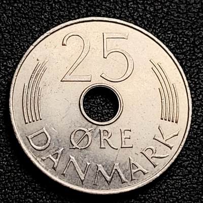 泉币菌-第230场-拍品多 请提前出价 丹麦1978年25欧尔中孔镍币 玛格丽特二世花押 