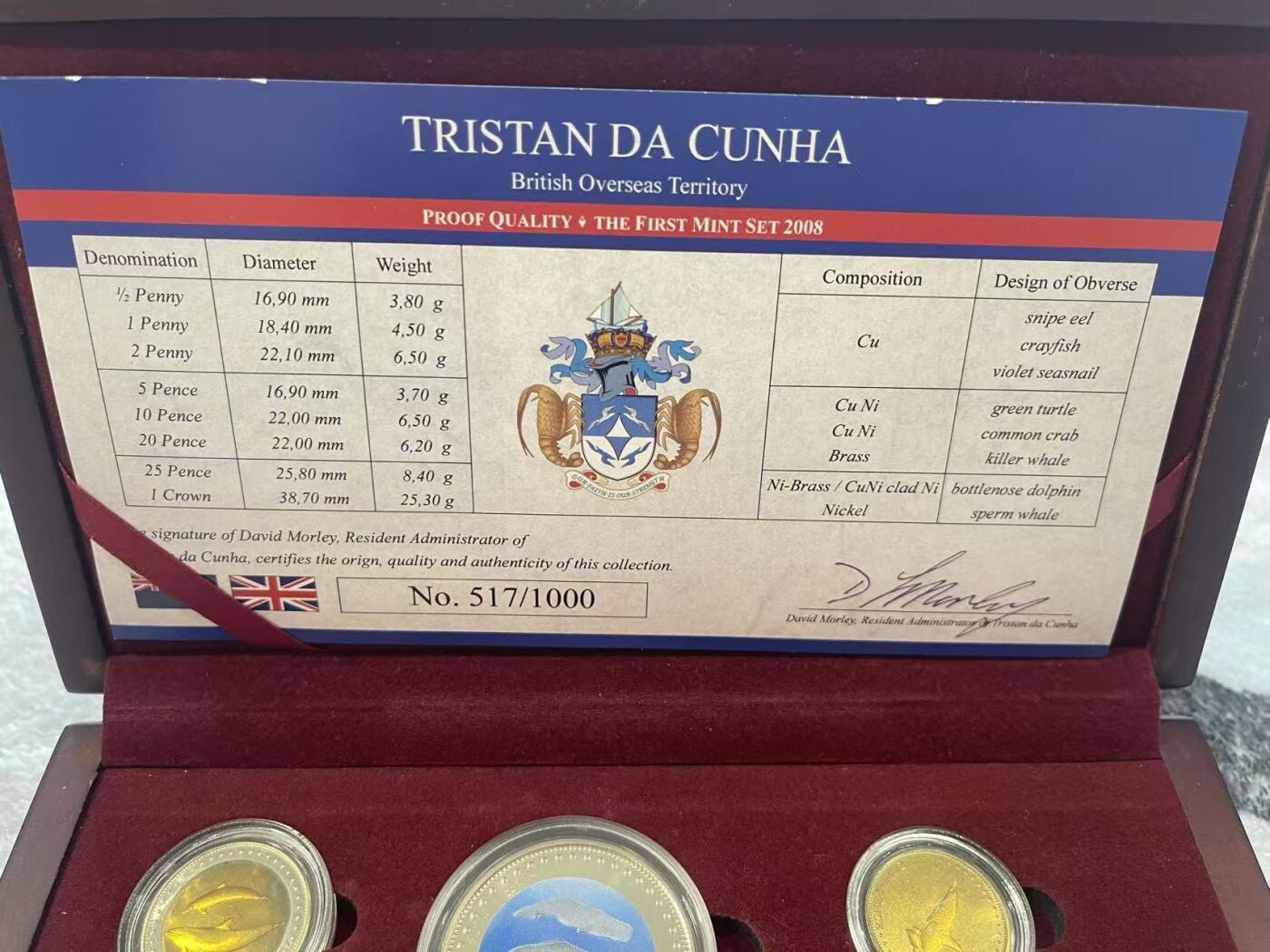 ❤️【币观天下】❤️ 第349期钱币拍卖场- 2026.4.24周五晚上6点半场 长期征集拍品  特里斯坦·达库尼亚群岛2008年精制套币 首套官方精制套币 发行量仅1000套 编号517/1000 品相如图