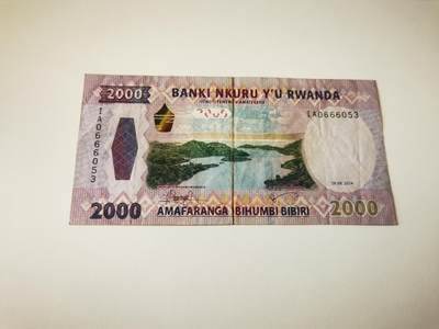 零零发流通品外国纸币拍卖 无佣金 卢旺达2000