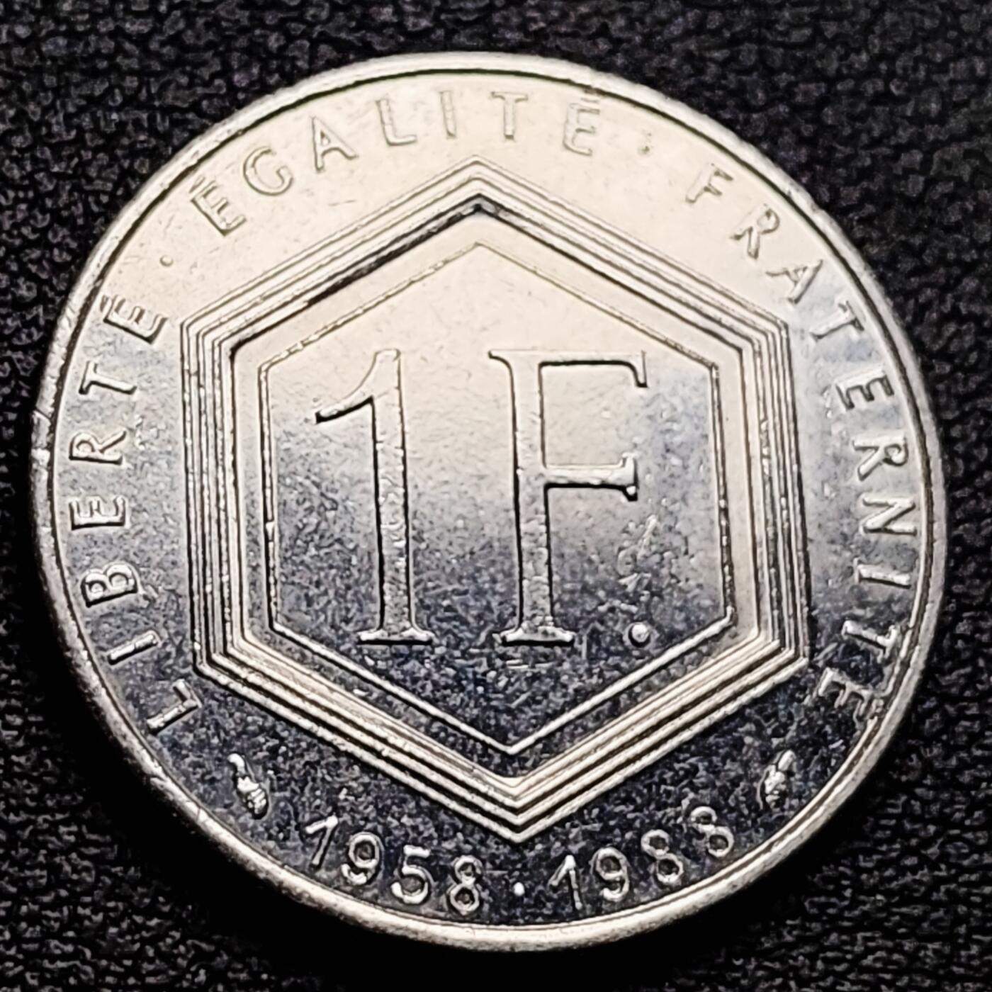 泉币菌-第230场-拍品多 请提前出价