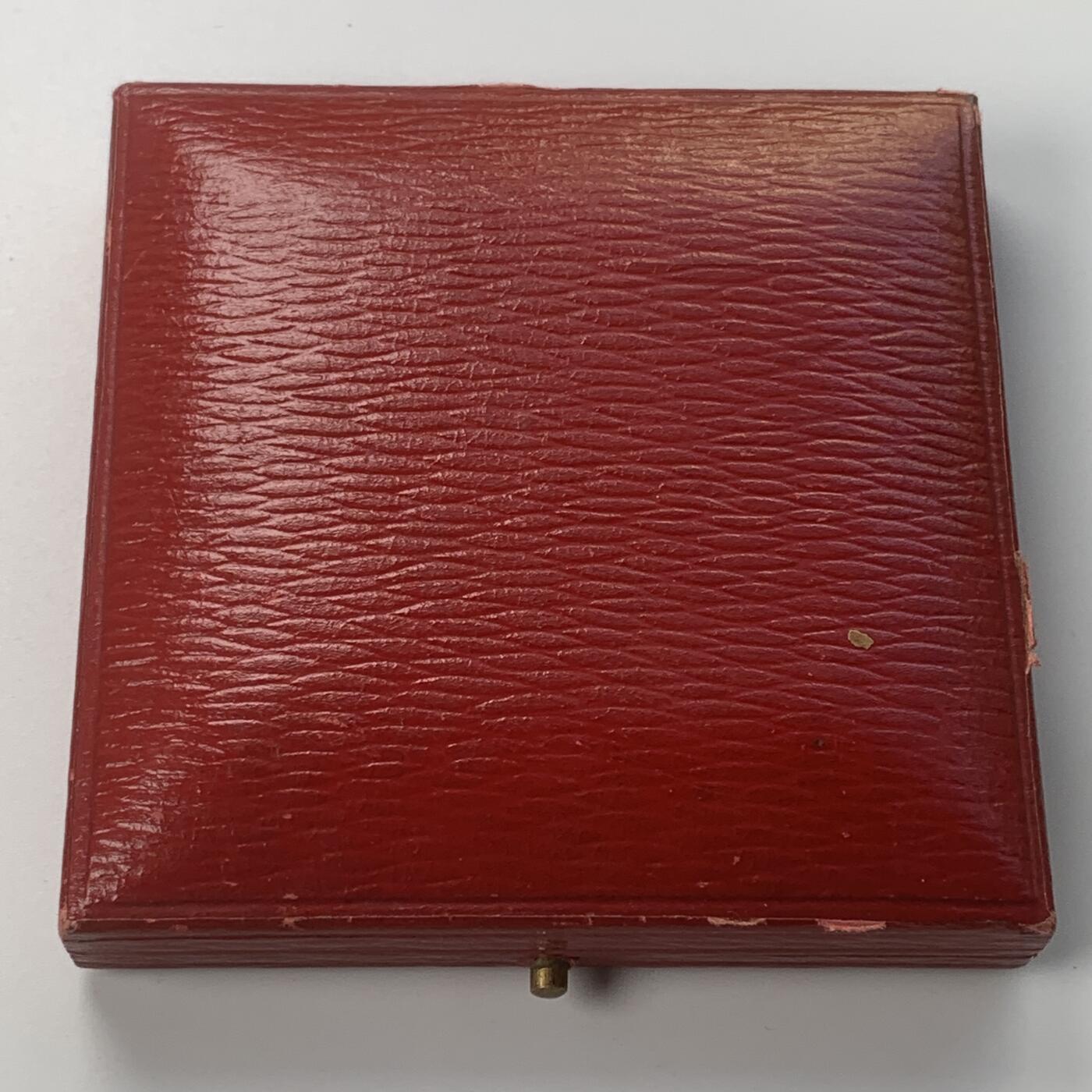 掌中浮雕-藏着的欧洲第059场 1834年伦敦金融城学校建校纪念银章(金融城第4号作品)，58mm，60.8g，原盒，BHM-1680 / Eimer 1279