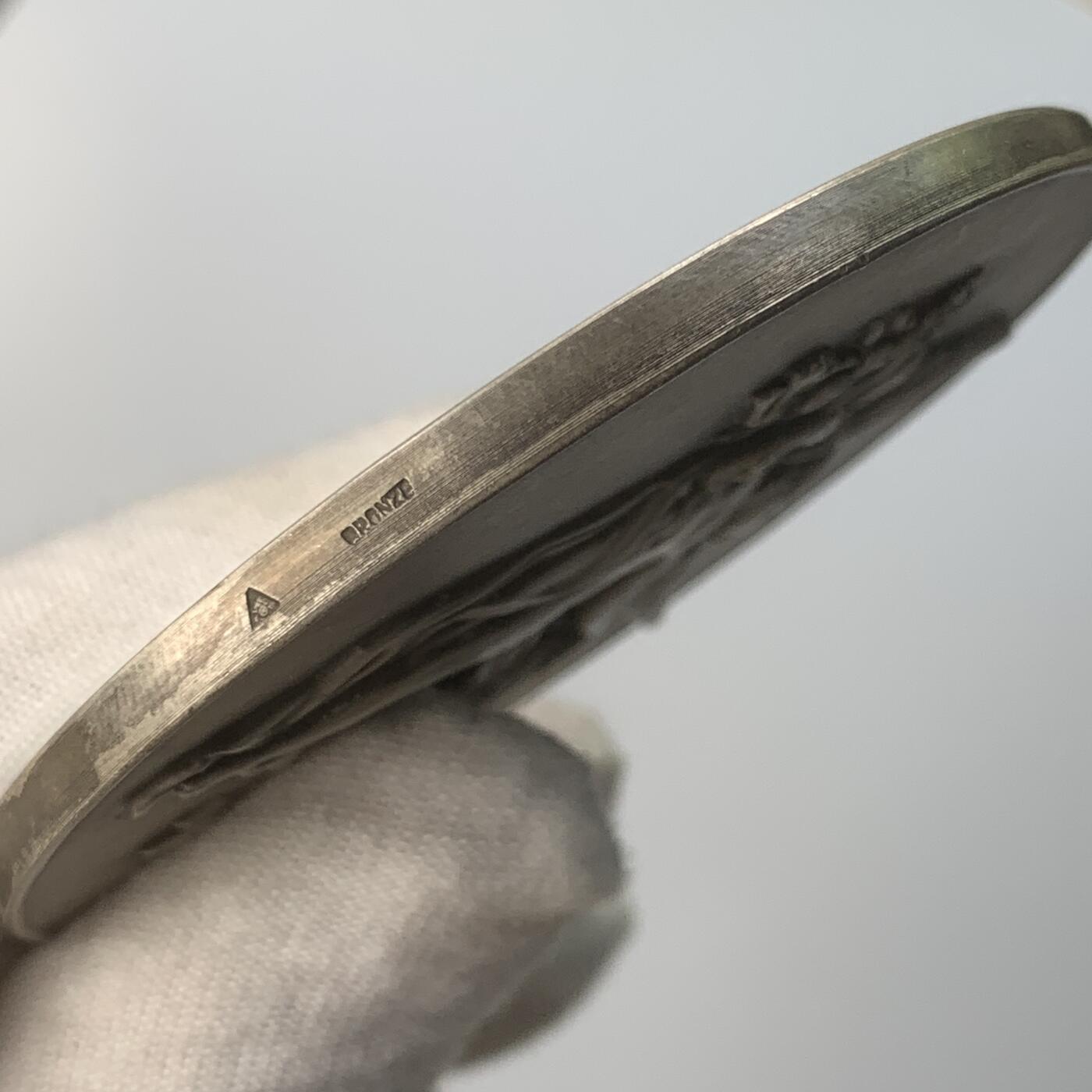 掌中浮雕-藏着的欧洲第059场 法国天使之花镀银铜章，雕刻师：罗杰.加莱特，68mm，120g