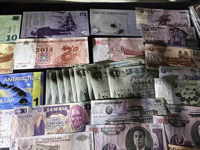 《外钞收藏家》第六百二十九期（精品场）（长期征集拍品、欢迎藏友们联系合作） 几十张精美纸币、纪念券、商业钞一起 基本都是全新g（个别瑕疵）