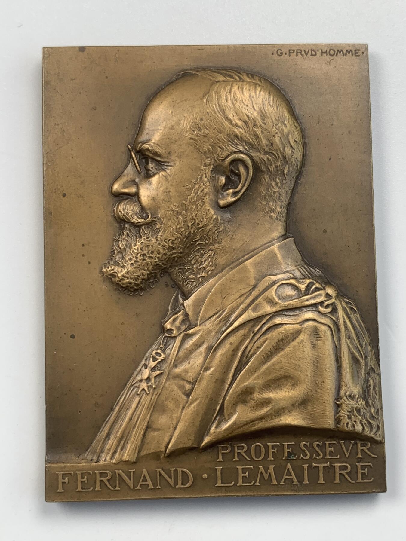 掌中浮雕-藏着的欧洲第059场 法国拉里博伊西埃医院费尔南德•莱梅特医生纪念铜章，53 X 73mm， 雕刻家：G.PRUDHOMME
