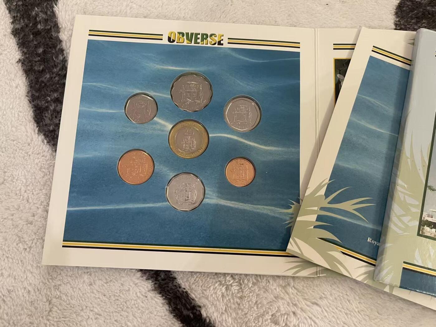 ❤️【币观天下】❤️ 第349期钱币拍卖场- 2026.4.24周五晚上6点半场 长期征集拍品  牙买加2000年银行成立40周年官方套币 少见 