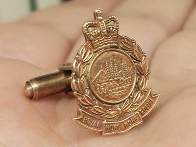 老徽章奖章勋章纪念章杂项专拍 97回归前香港皇家高级定制徽章-K金4.4克
