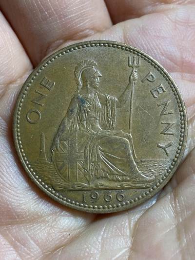 2026年第四十七场(总第二百一十六场）外国好品散币场(免佣金) 英国🇬🇧1966年1便士(伊丽莎白二世青年桂冠第二版)