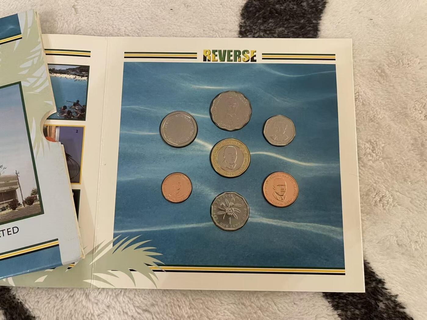 ❤️【币观天下】❤️ 第349期钱币拍卖场- 2026.4.24周五晚上6点半场 长期征集拍品  牙买加2000年银行成立40周年官方套币 少见 