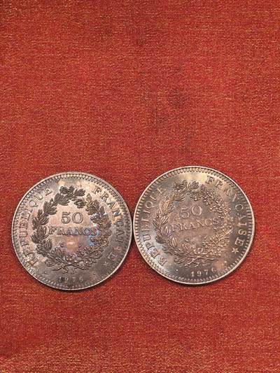 欧洲银章、铜章，大优惠起拍价都是银价计算 法国大力神5彩包浆品相非常好肯定能出分有视频录像，是2个一起拍，起拍价格小于银价