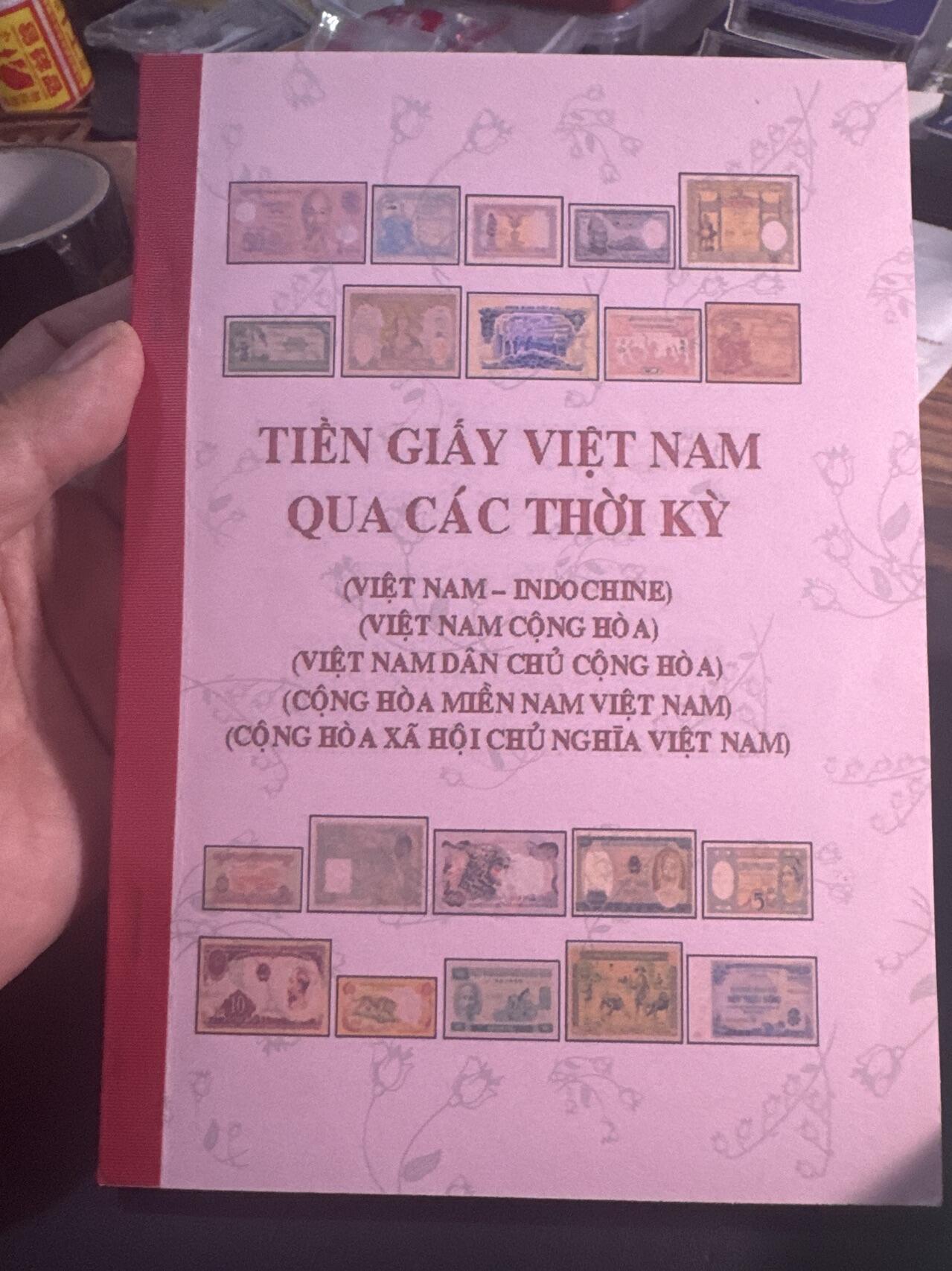 ❤️【币观天下】❤️ 第349期钱币拍卖场- 2026.4.24周五晚上6点半场 长期征集拍品  越南钱币协会出版硬币纸币票券钞票目录一套4本