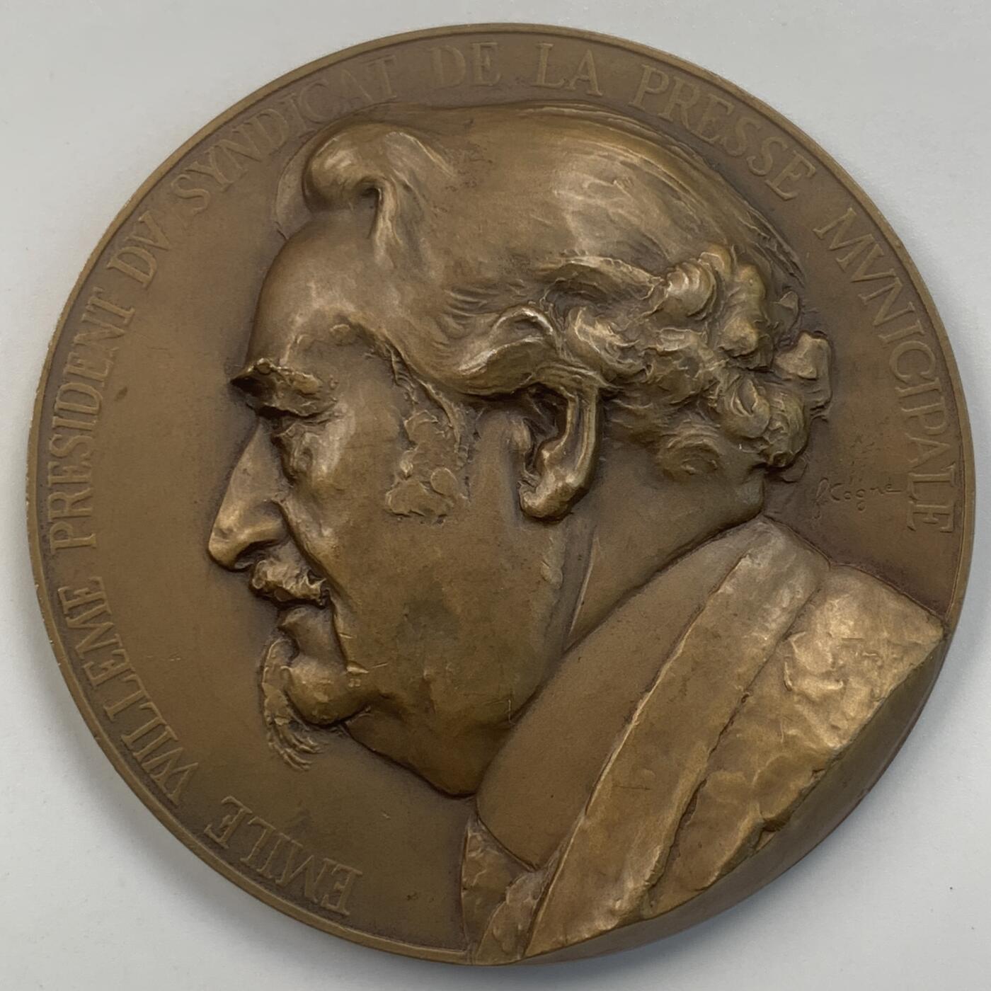 掌中浮雕-藏着的欧洲第059场 法国巴黎市政府新闻工会50周年高浮雕铜章，63mm，123g