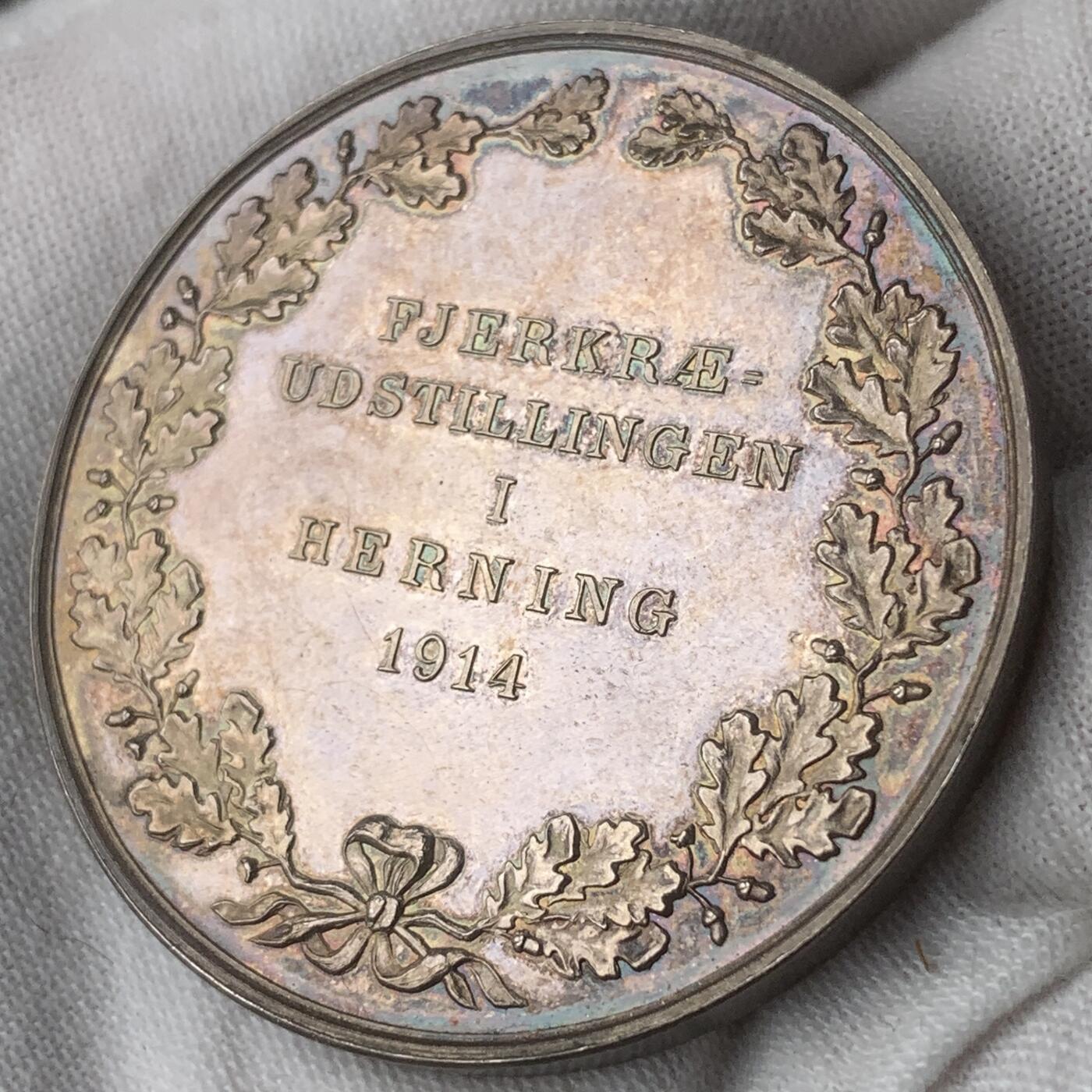 掌中浮雕-藏着的欧洲第059场 1914年丹麦家禽展览会纪念银章，43mm，34.5g，原盒