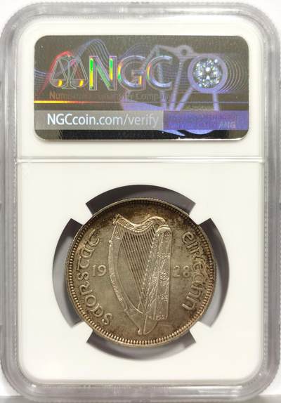 博洋堂“生趣盎然”4月精品专场暨第169期（全场包邮） NGC MS62 爱尔兰1928年1/2克朗银币 由爱尔兰自由邦时期发行，为该套铸币中的最大面值。正面为爱尔兰猎马站立侧像，背面为经典爱尔兰竖琴标志。该枚币面覆盖亮眼五彩包浆，状态略低评，购于香港。